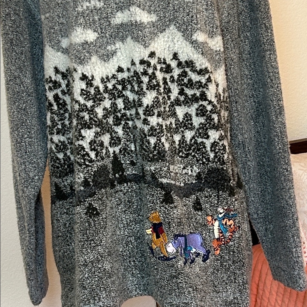 Vintage 90s Disney Catalog Pooh Eeyore Tigger Winter Mountain sweater gray sz L - Picture 2 of 14